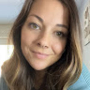 Meet your Posher, Caitlin